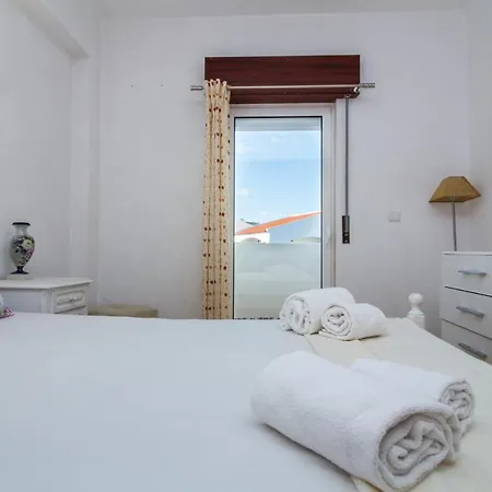 Ocean View - Pool And Sea View & Center Apartment